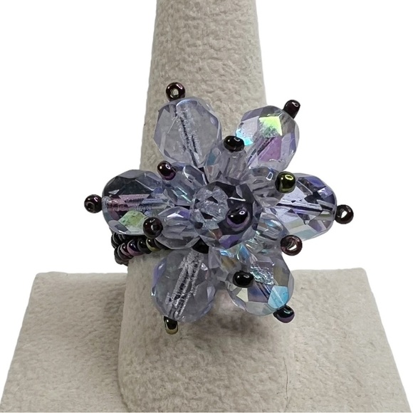 Light Purple Faceted & Iridescent Seed Bead Flower Handmade Ring - Picture 2 of 7